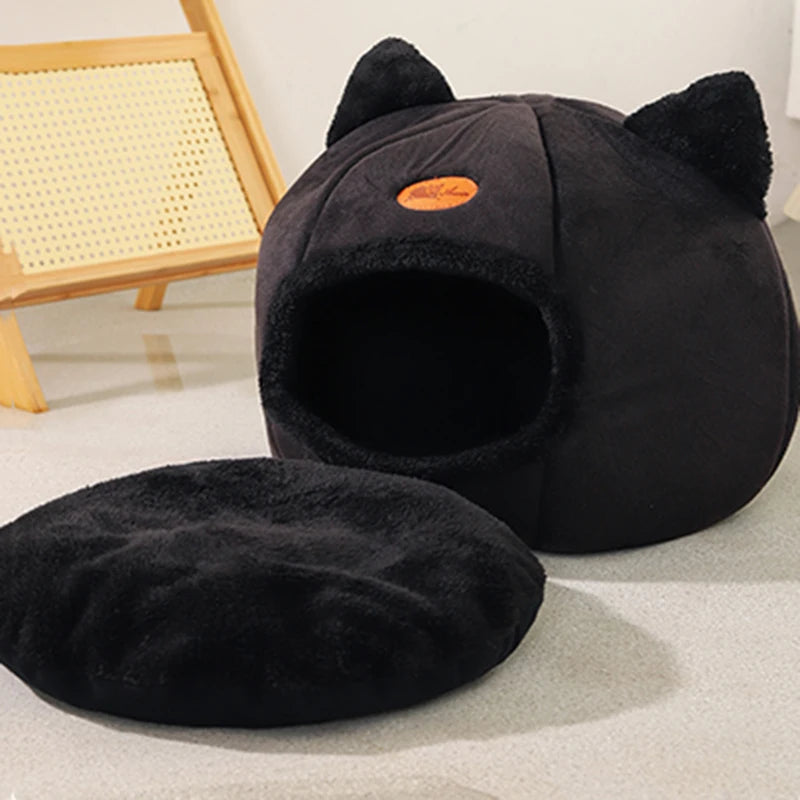 Cozy Winter Cat Bed WAGGING TAIL