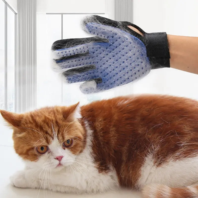 Pet Grooming Gloves – Hair Remover & Bathing Brush WAGGING TAIL